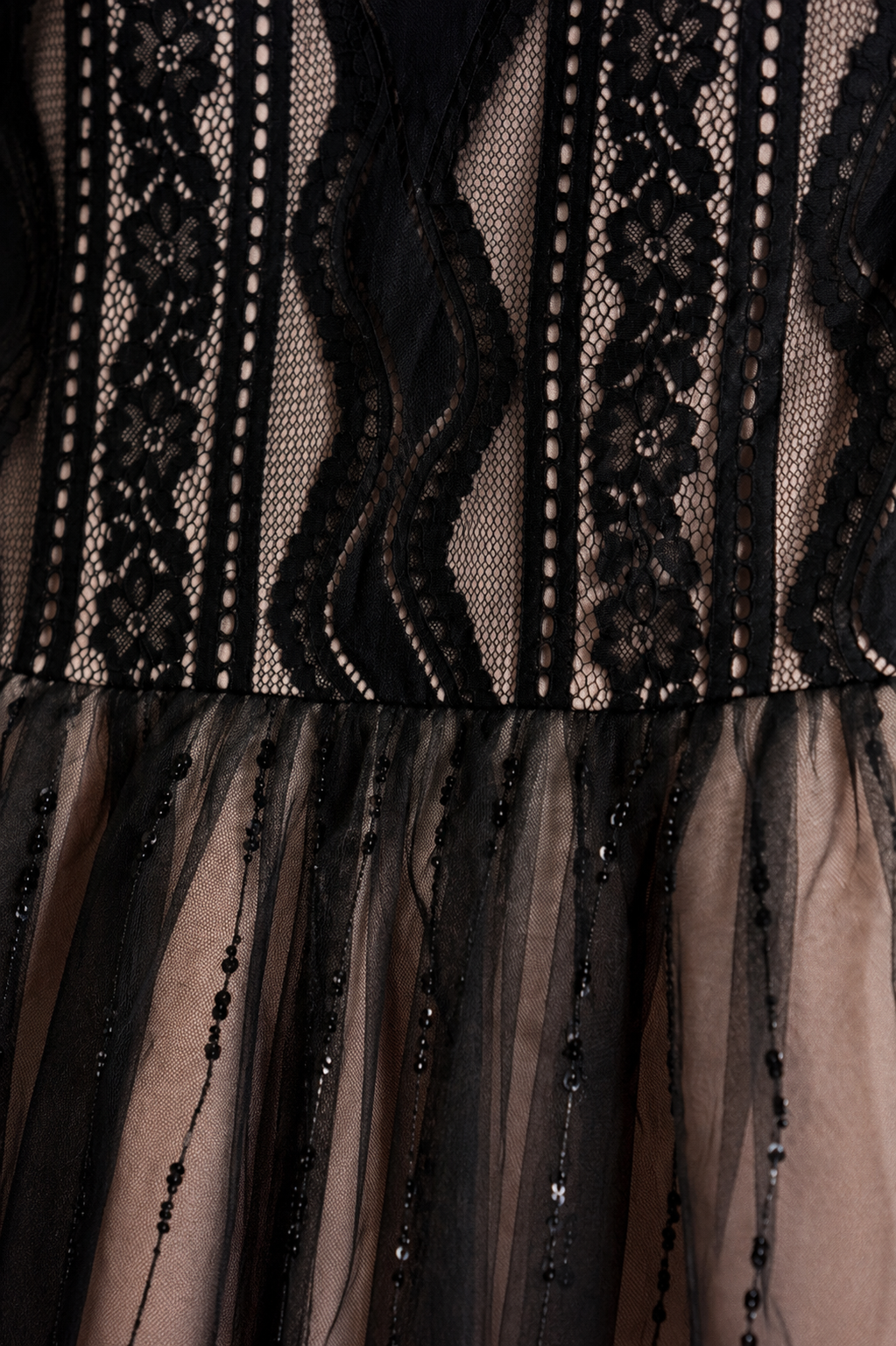 Noirelle Gown