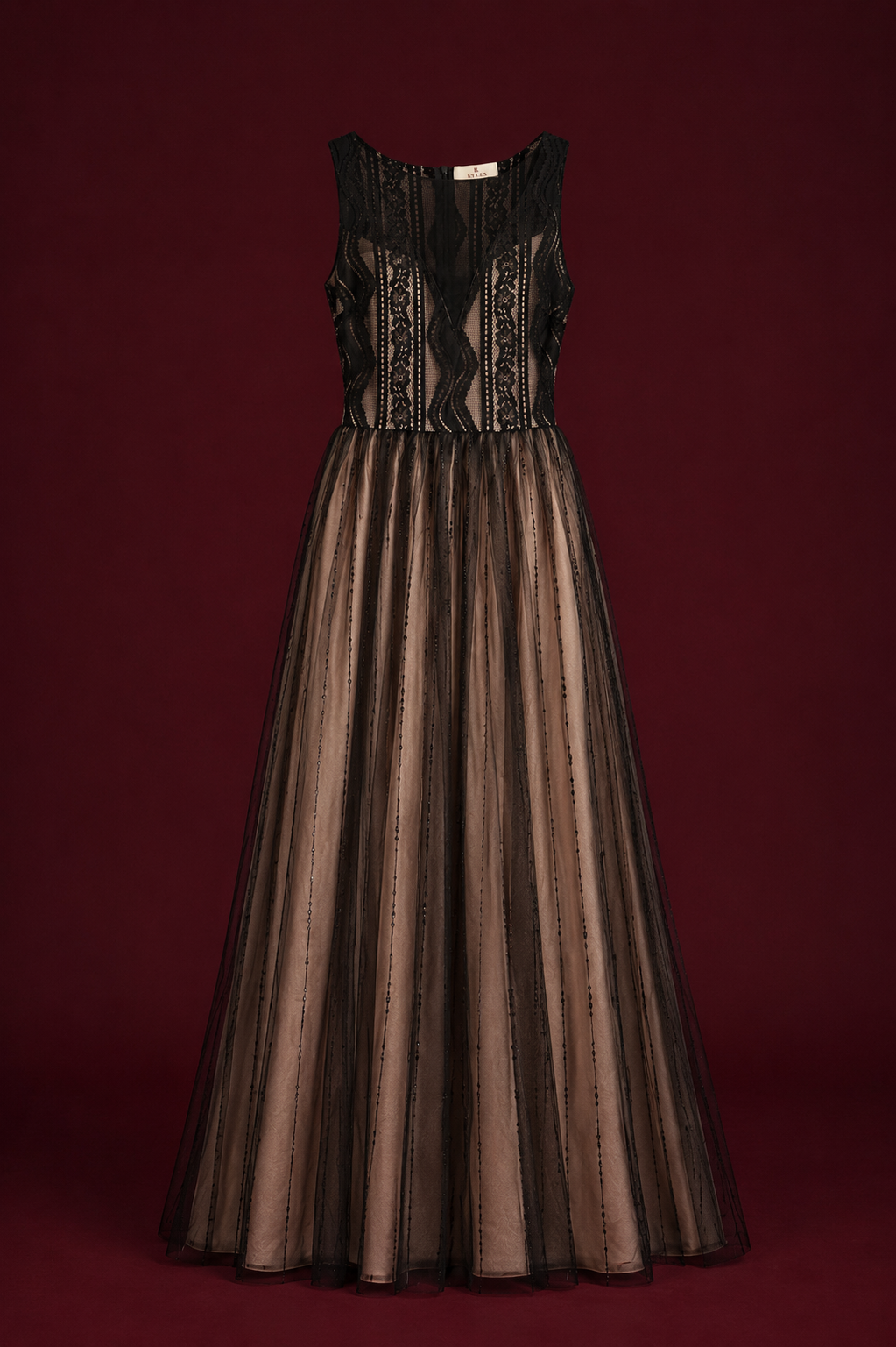 Noirelle Gown